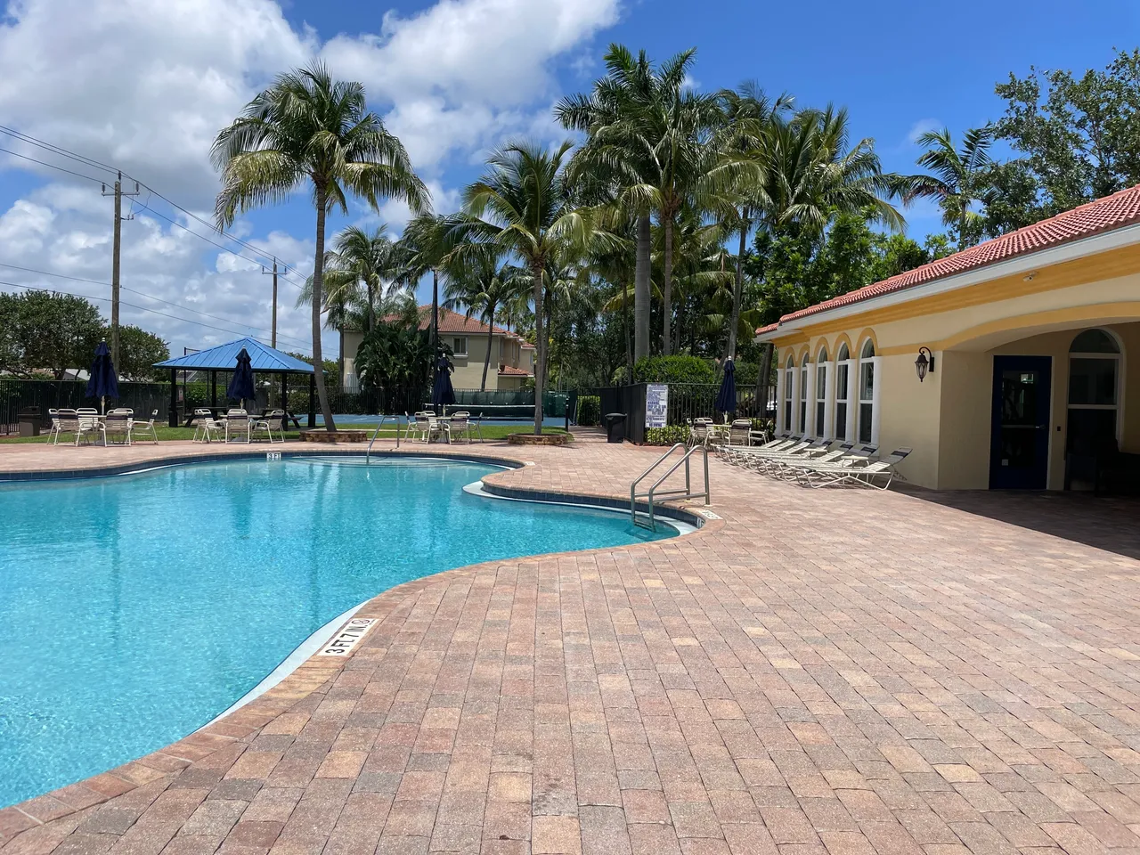 Luxury Pool Construction and Remodeling